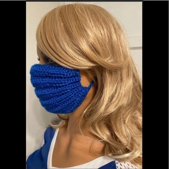 Hand-knitted Face Mask - Picture 3 of 11
